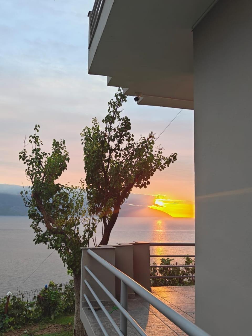 Villa Del Mar Kanine Ngoại thất bức ảnh